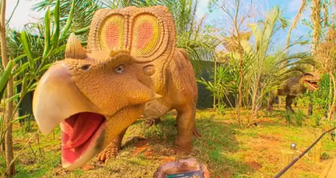 5 dinossauros do filme para ver no Vale dos Dinossauros de Olímpia