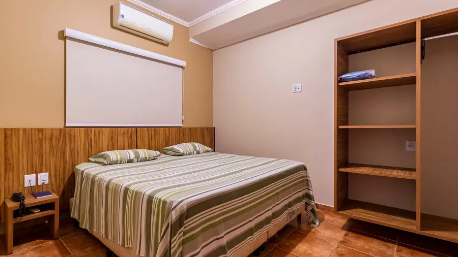 Foto demonstrativa de Casa com 2 Quartos / Sala / Cozinha / WC