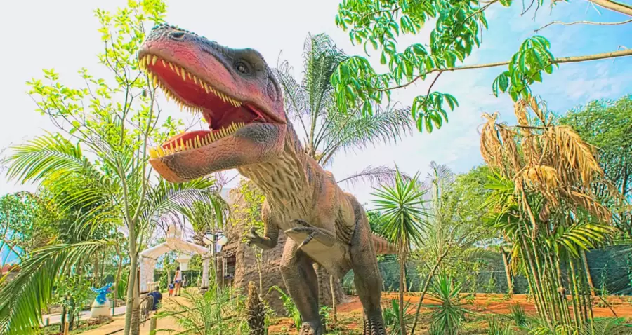 Imagem destauente: 5 dinossauros do filme para ver no Vale dos Dinossauros de Olímpia